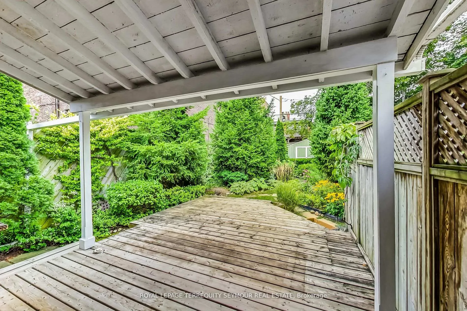 Photo 33 of 22 Hadley Road, Toronto, Mount Pleasant East — HOMEH