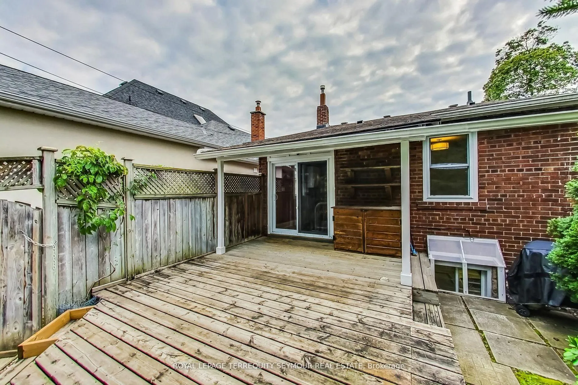 Photo 35 of 22 Hadley Road, Toronto, Mount Pleasant East — HOMEH