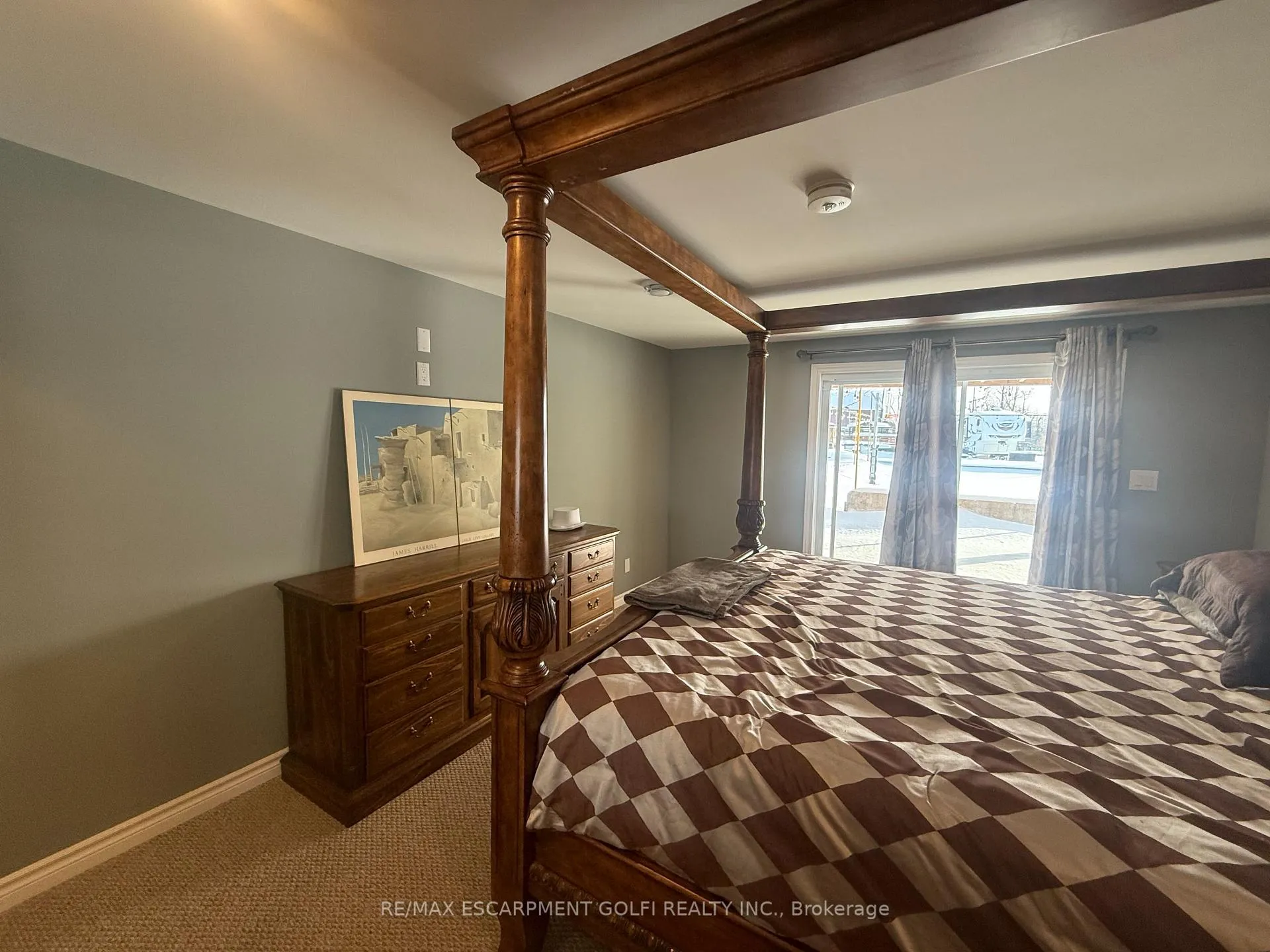 Photo 13 of Unit 11, 8770 Chippawa Creek Road, Niagara Falls, Brown — HOMEH