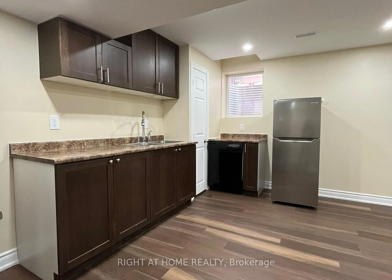 Photo 6 of Unit bsm, 63 Forbes Terrace, Milton, Scott — HOMEH