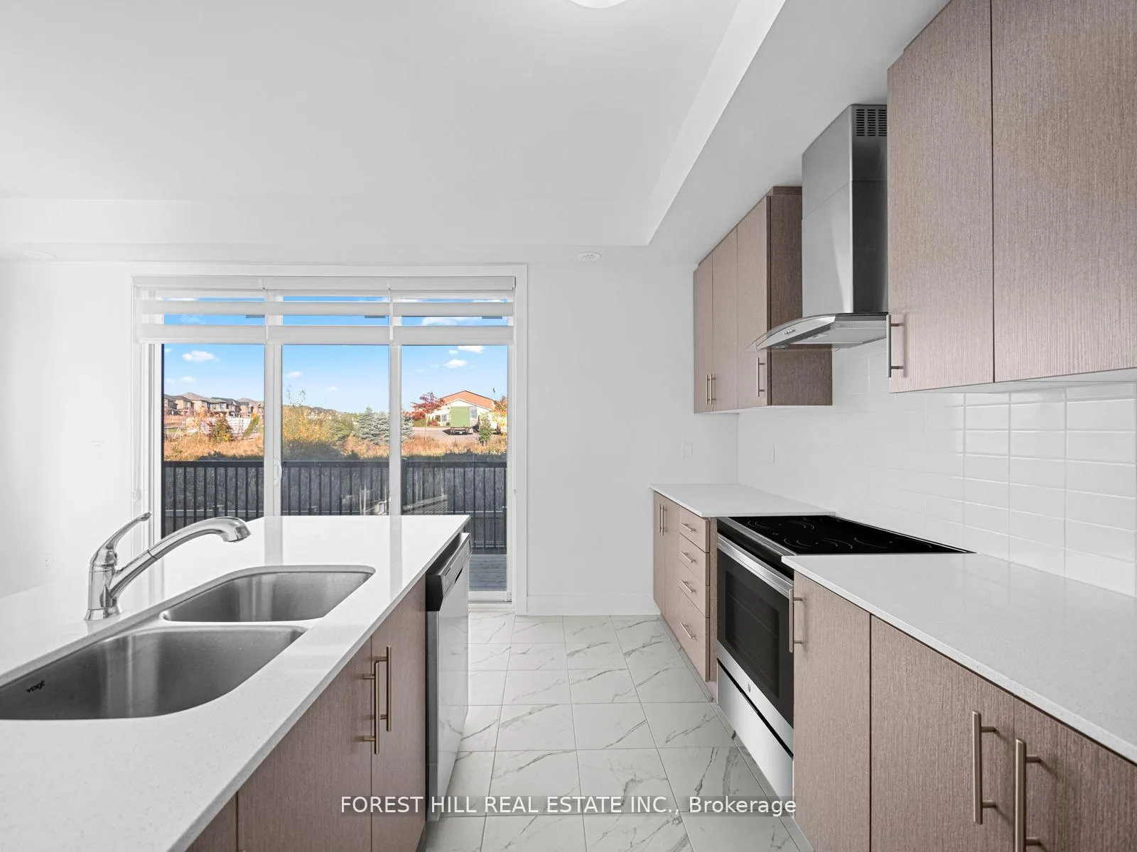 Photo 16 of 5 Elkington Crescent, Whitby, Rural Whitby — HOMEH