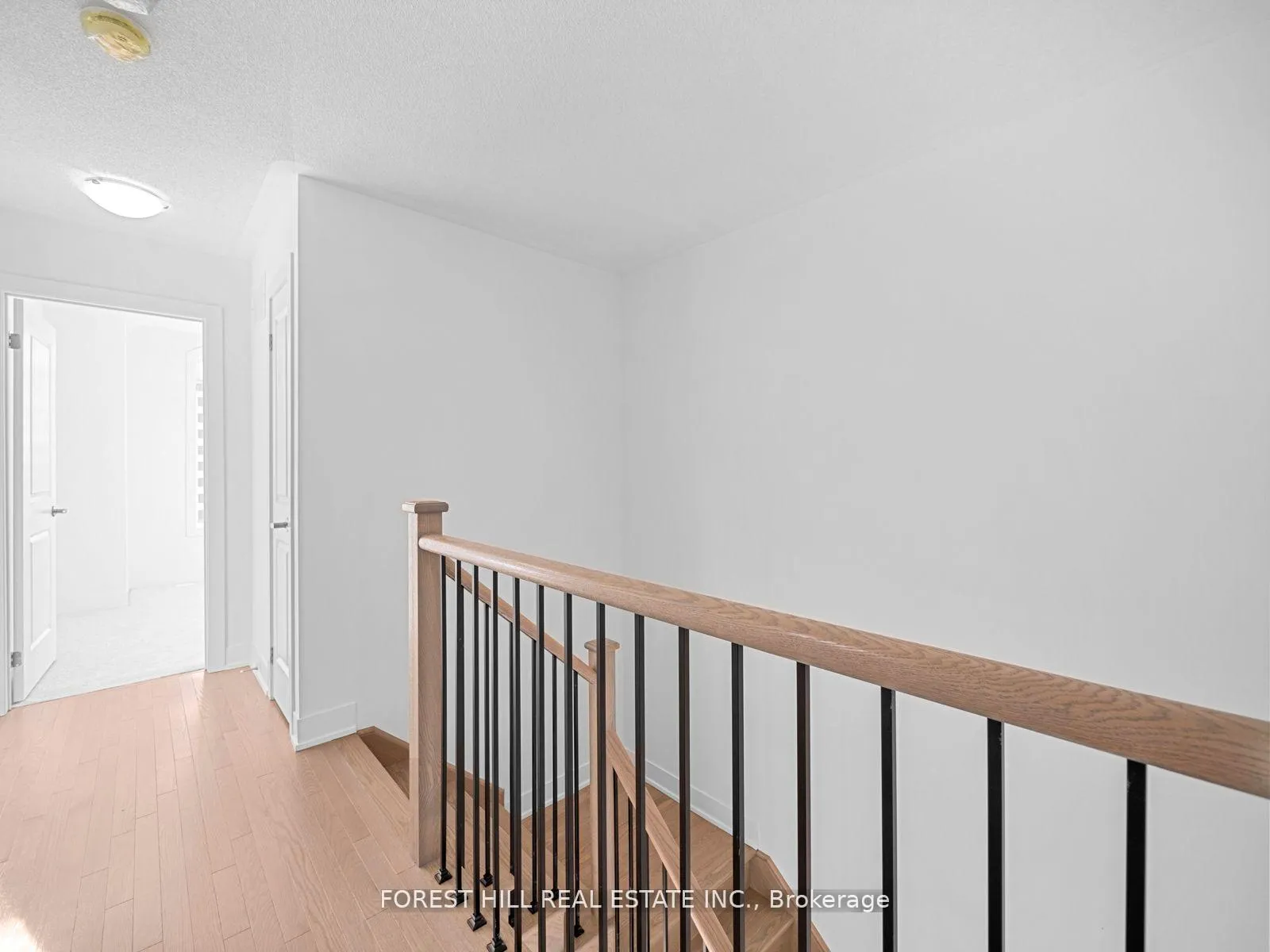 Photo 26 of 5 Elkington Crescent, Whitby, Rural Whitby — HOMEH