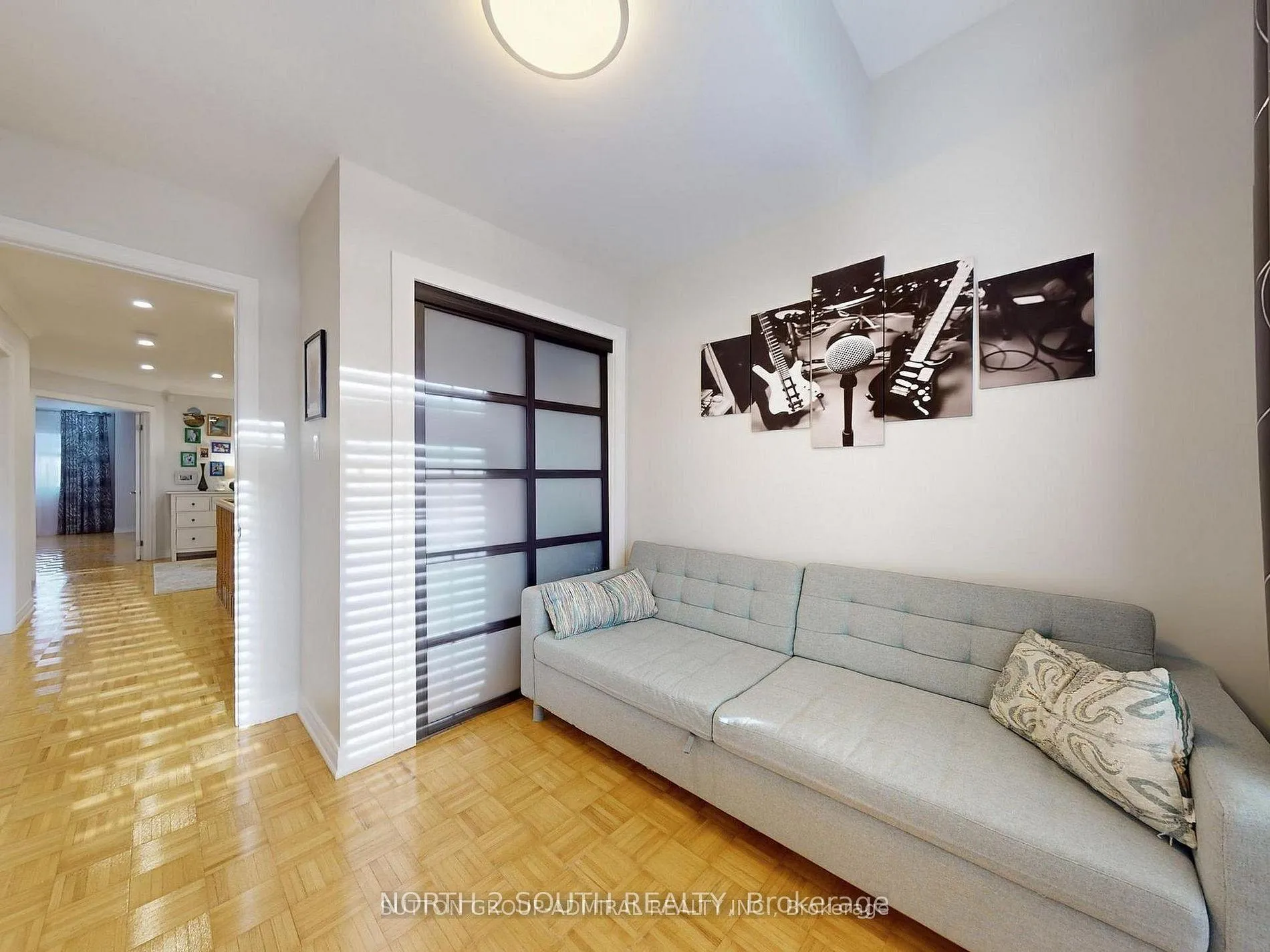 Photo 23 of 212 Lauderdale Drive, Vaughan, Patterson — HOMEH
