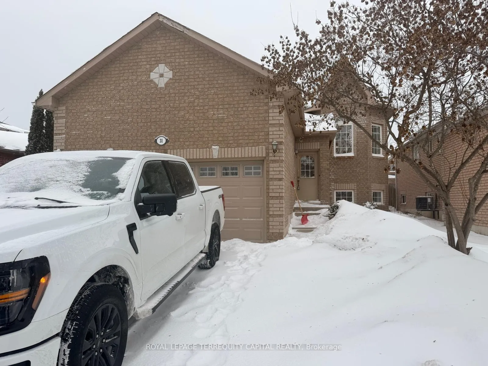 Photo 1 of Unit Upper, 31 Seline Crescent, Barrie, Painswick South — HOMEH