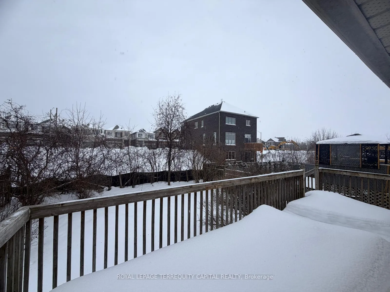 Photo 10 of Unit Upper, 31 Seline Crescent, Barrie, Painswick South — HOMEH