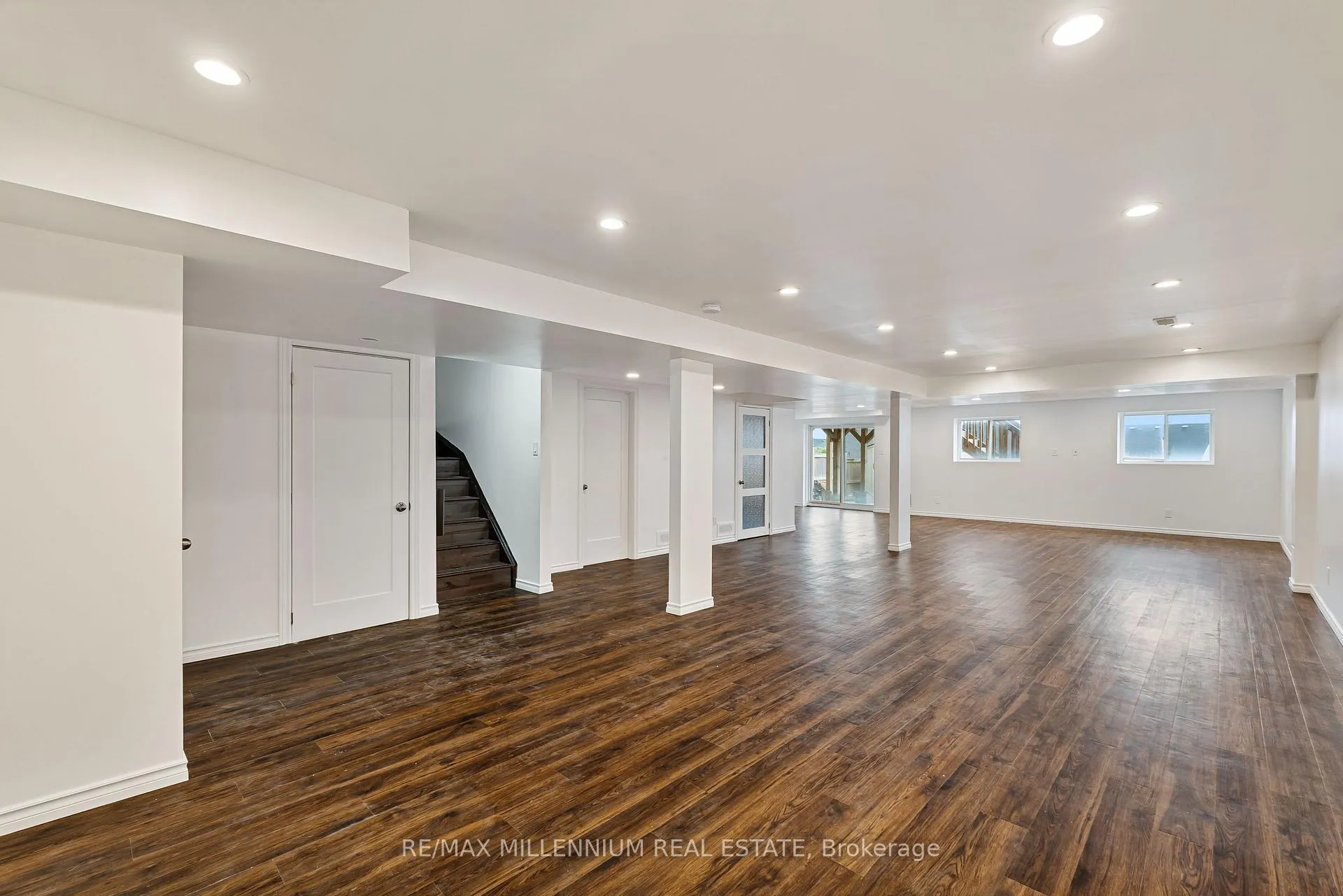 Photo 4 of 1796 Finkle Drive, Oshawa, Taunton — HOMEH