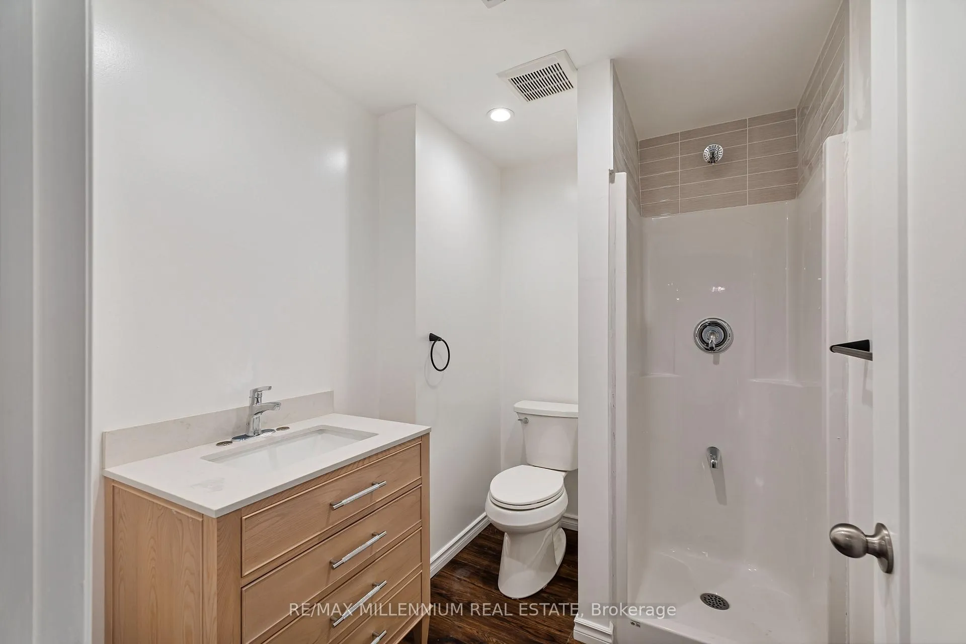 Photo 15 of 1796 Finkle Drive, Oshawa, Taunton — HOMEH