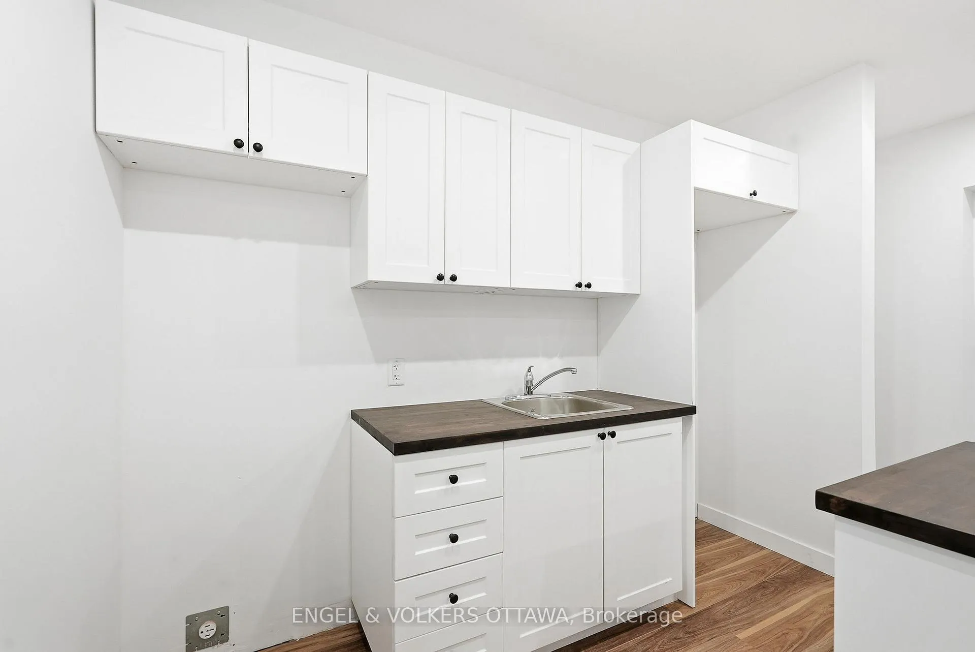 Photo 7 of Unit D, 324 Frontenac Street, Ottawa, Vanier — HOMEH