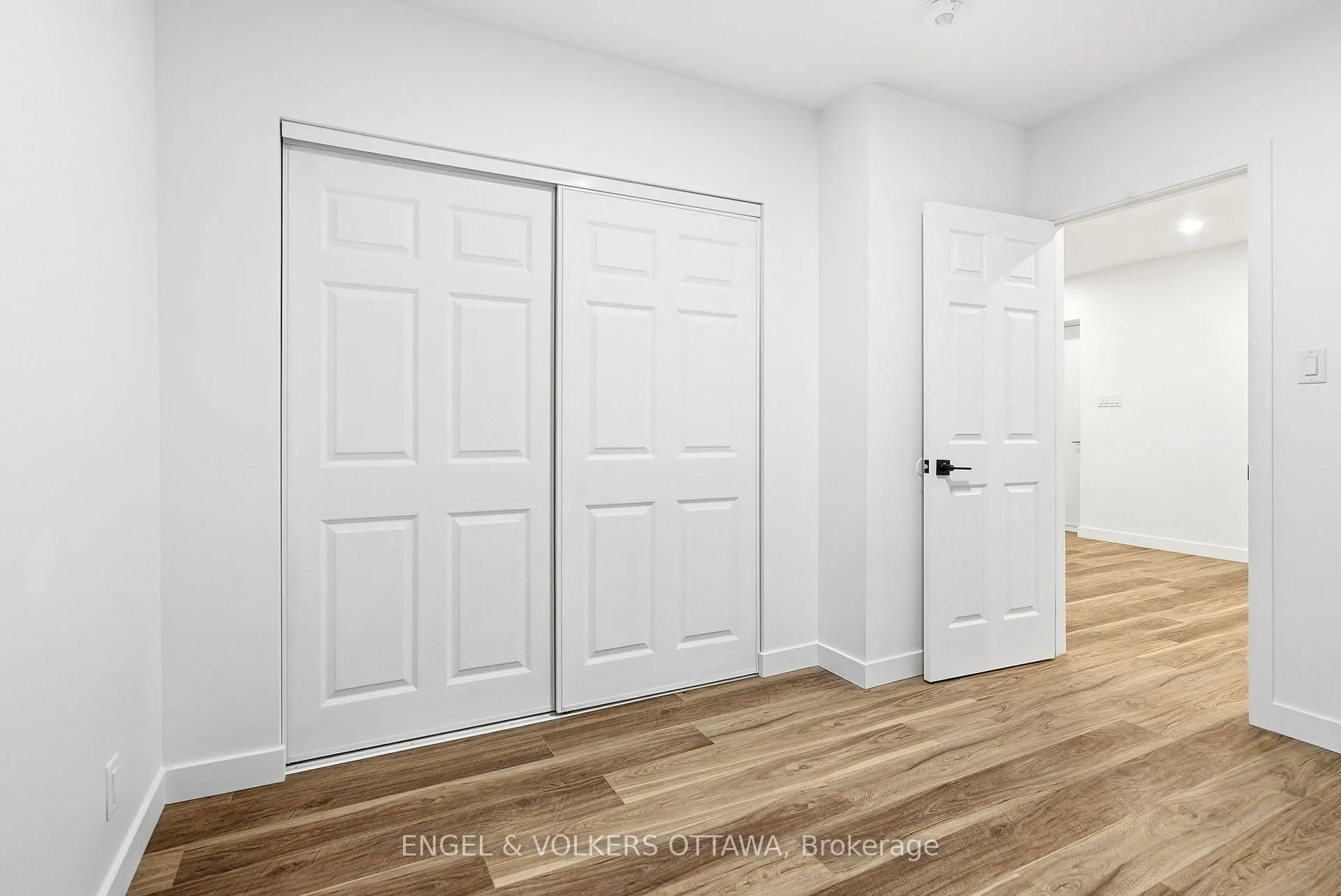 Photo 13 of Unit D, 324 Frontenac Street, Ottawa, Vanier — HOMEH