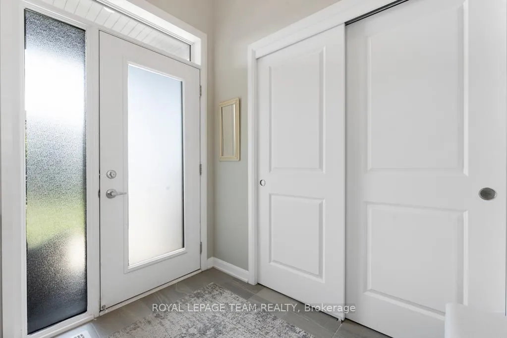 Photo 2 of 2030 Caltra Crescent, Ottawa, Barrhaven - Half Moon Bay — HOMEH