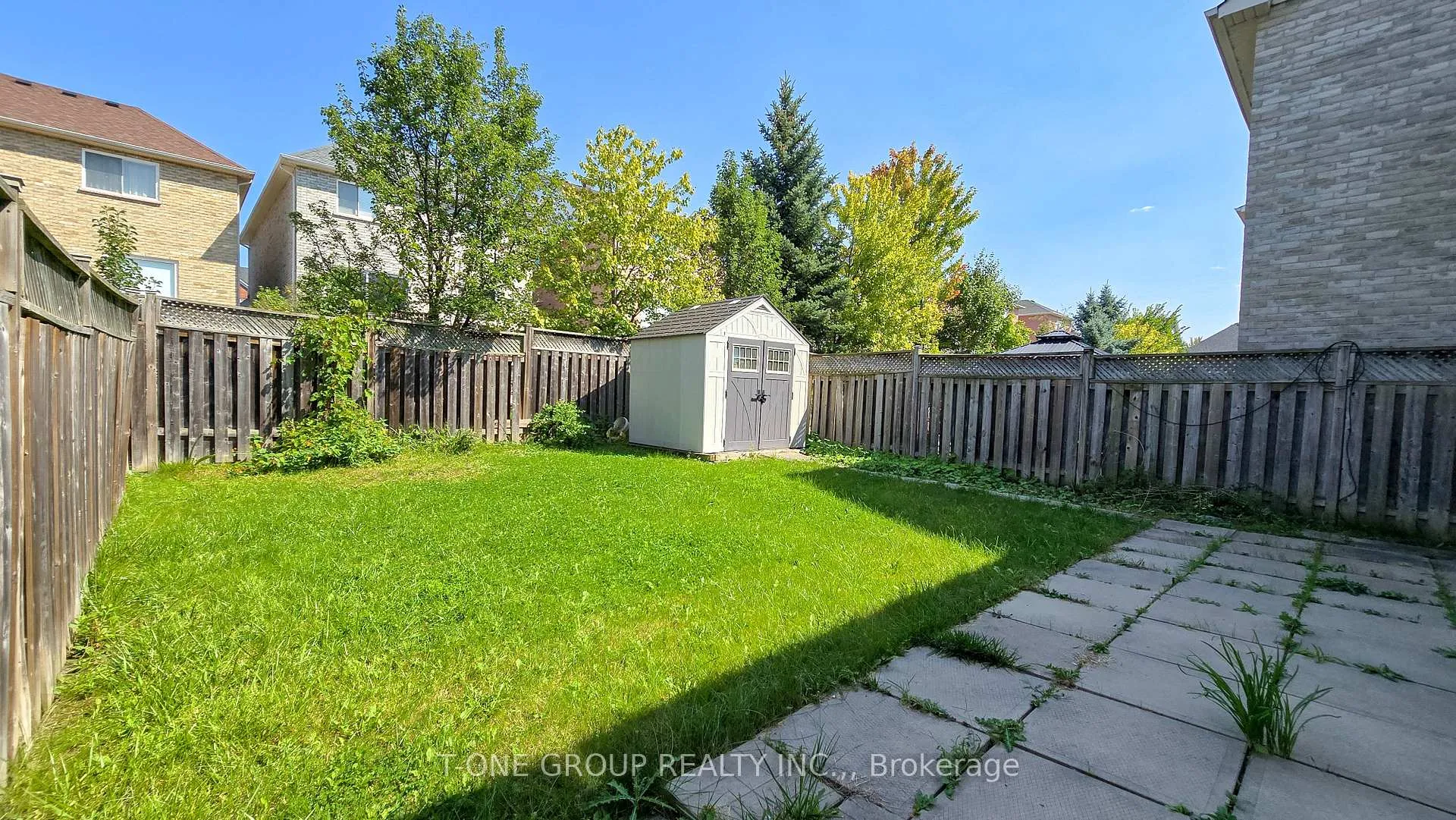 Photo 12 of 17 Kentley Street, Markham, Berczy — HOMEH