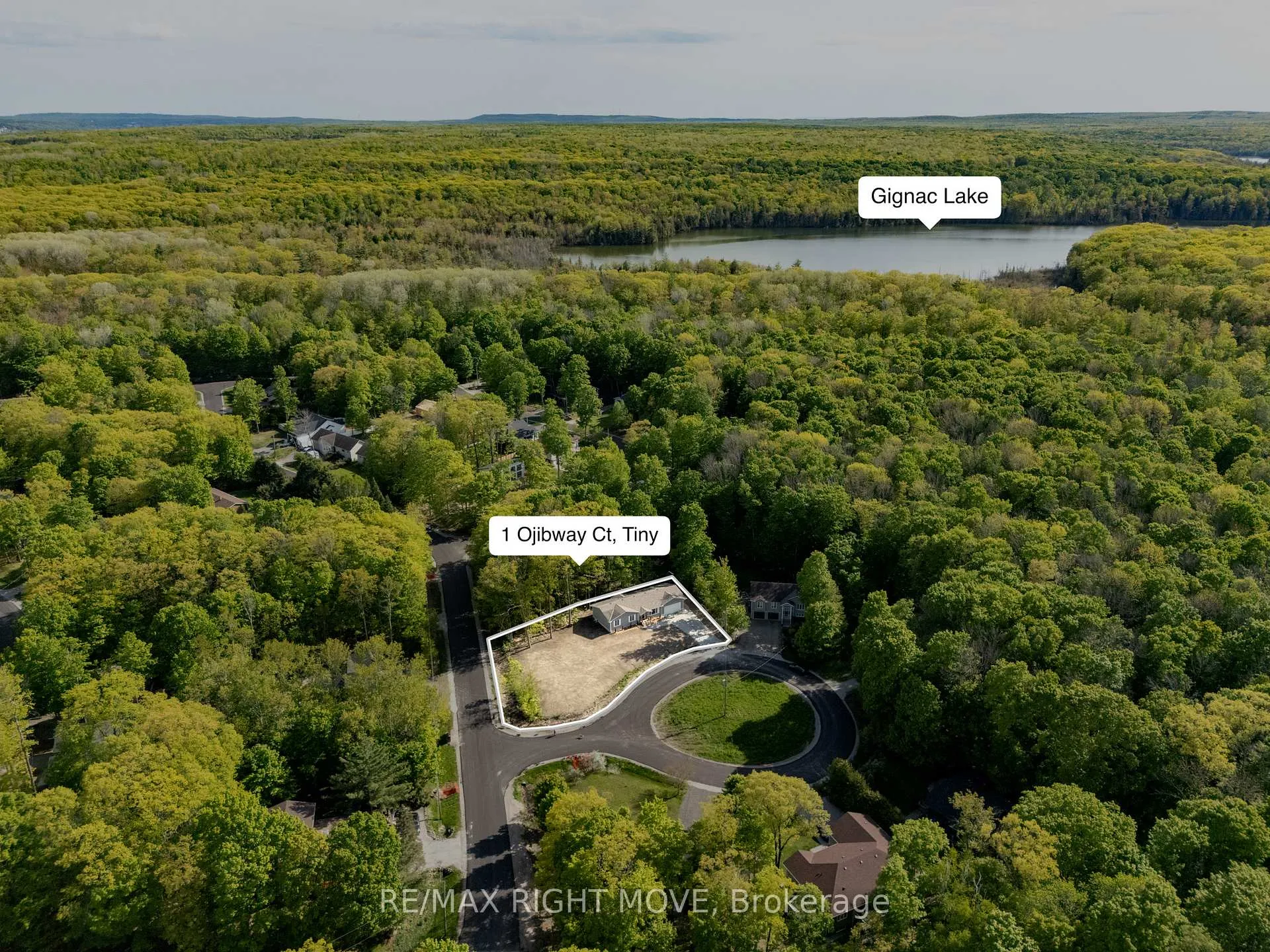 Photo 4 of 1 ojibway Court, Tiny, Rural Tiny — HOMEH