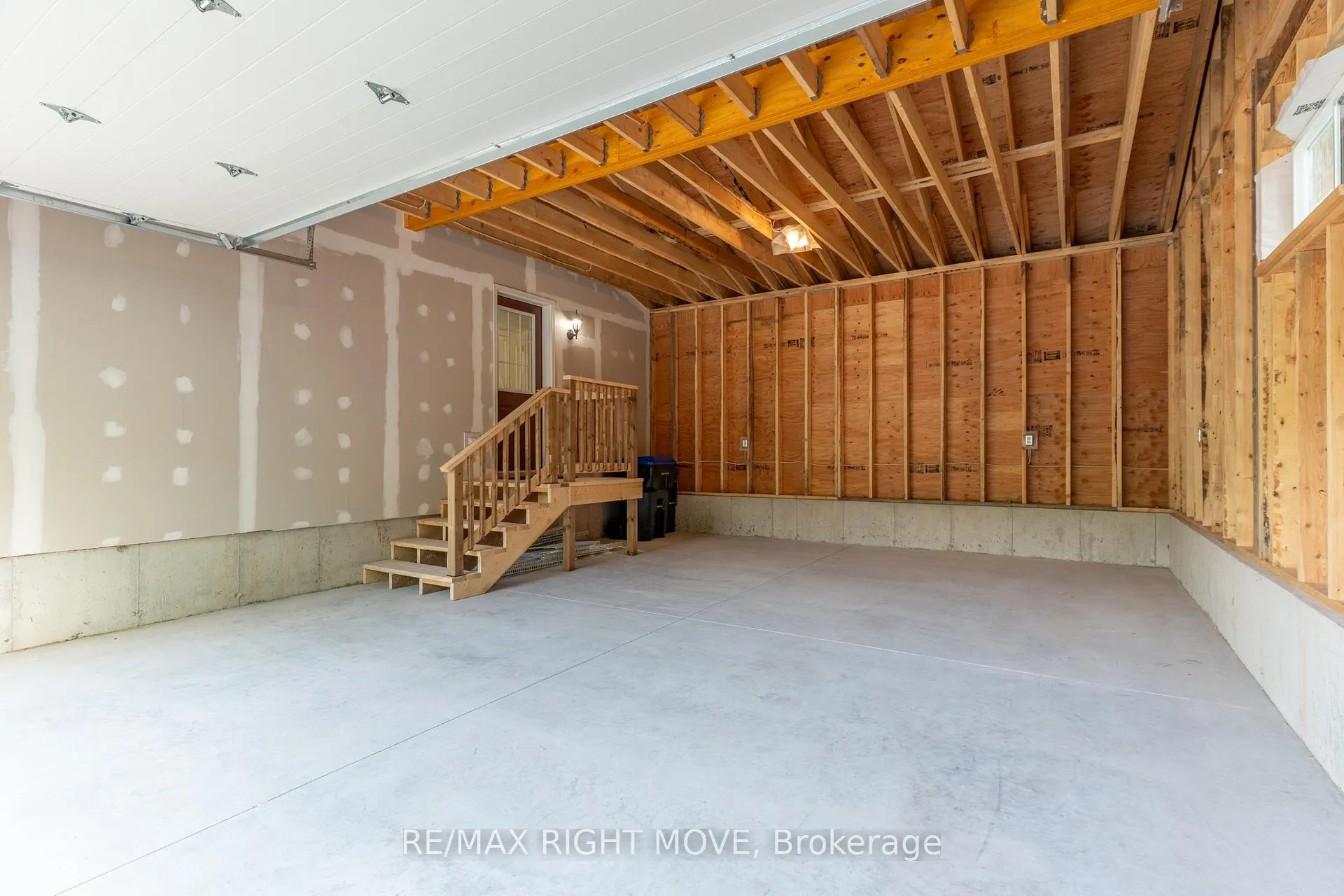 Photo 43 of 1 ojibway Court, Tiny, Rural Tiny — HOMEH