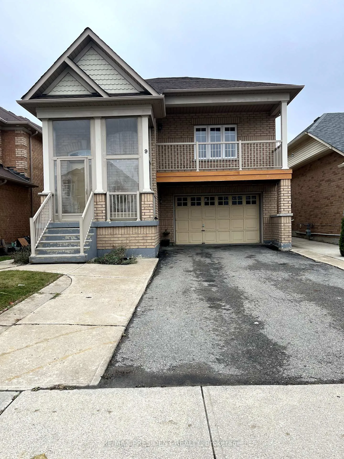Front of Unit Upper, 9 Denim Drive
