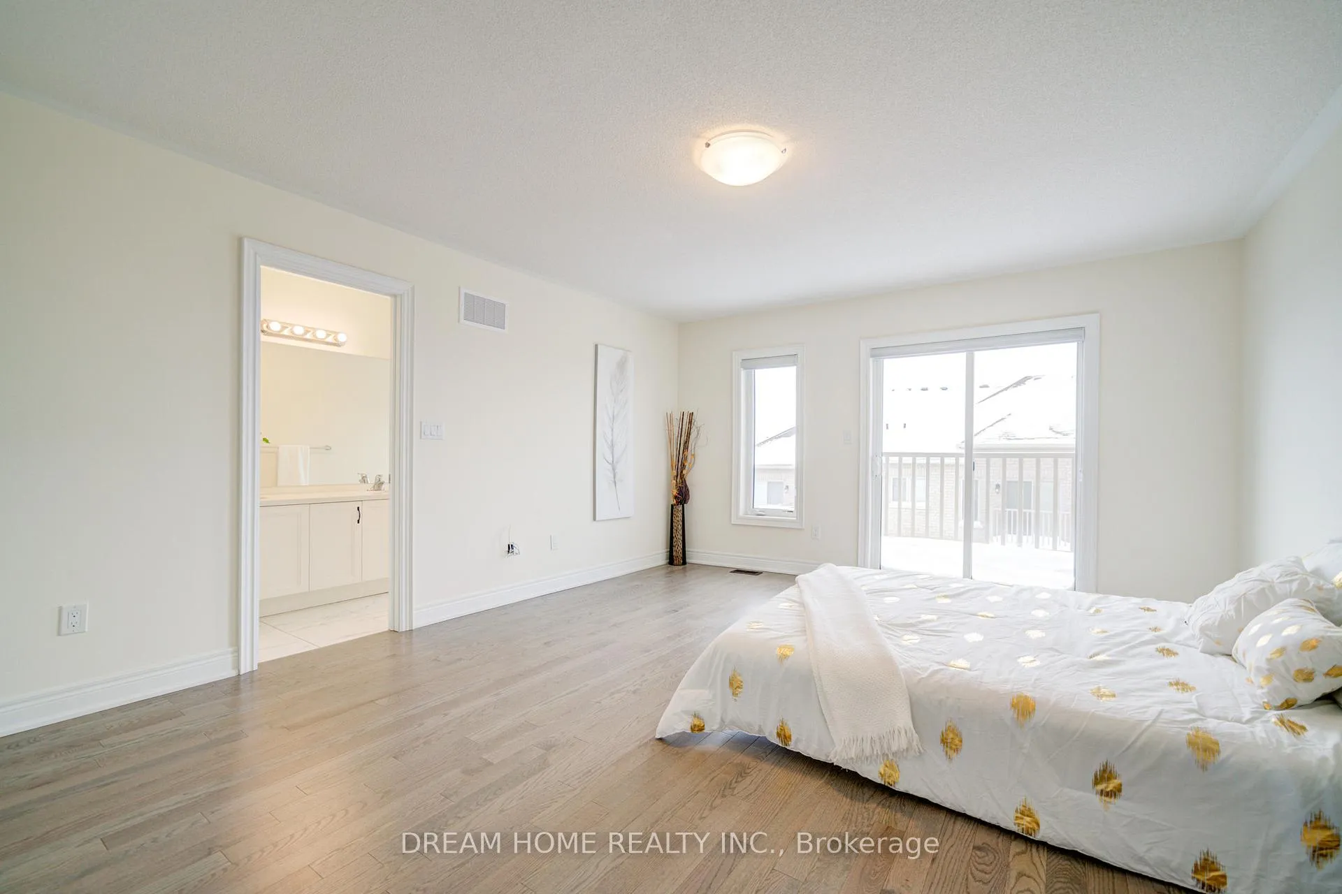 Photo 6 of 22 Thomas Hope Lane, Markham, Cedarwood — HOMEH