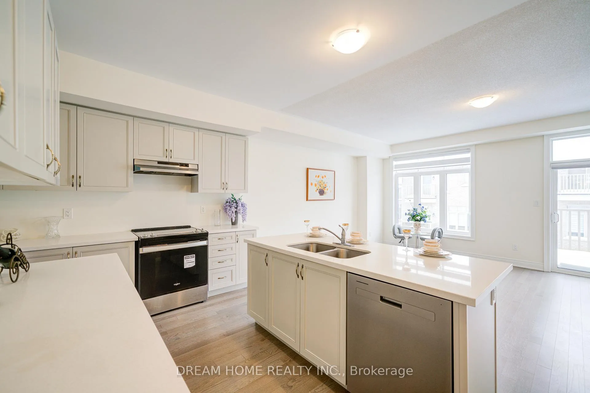 Photo 23 of 22 Thomas Hope Lane, Markham, Cedarwood — HOMEH