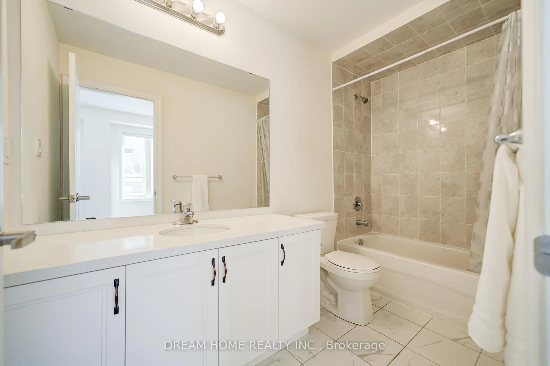 Photo 33 of 22 Thomas Hope Lane, Markham, Cedarwood — HOMEH