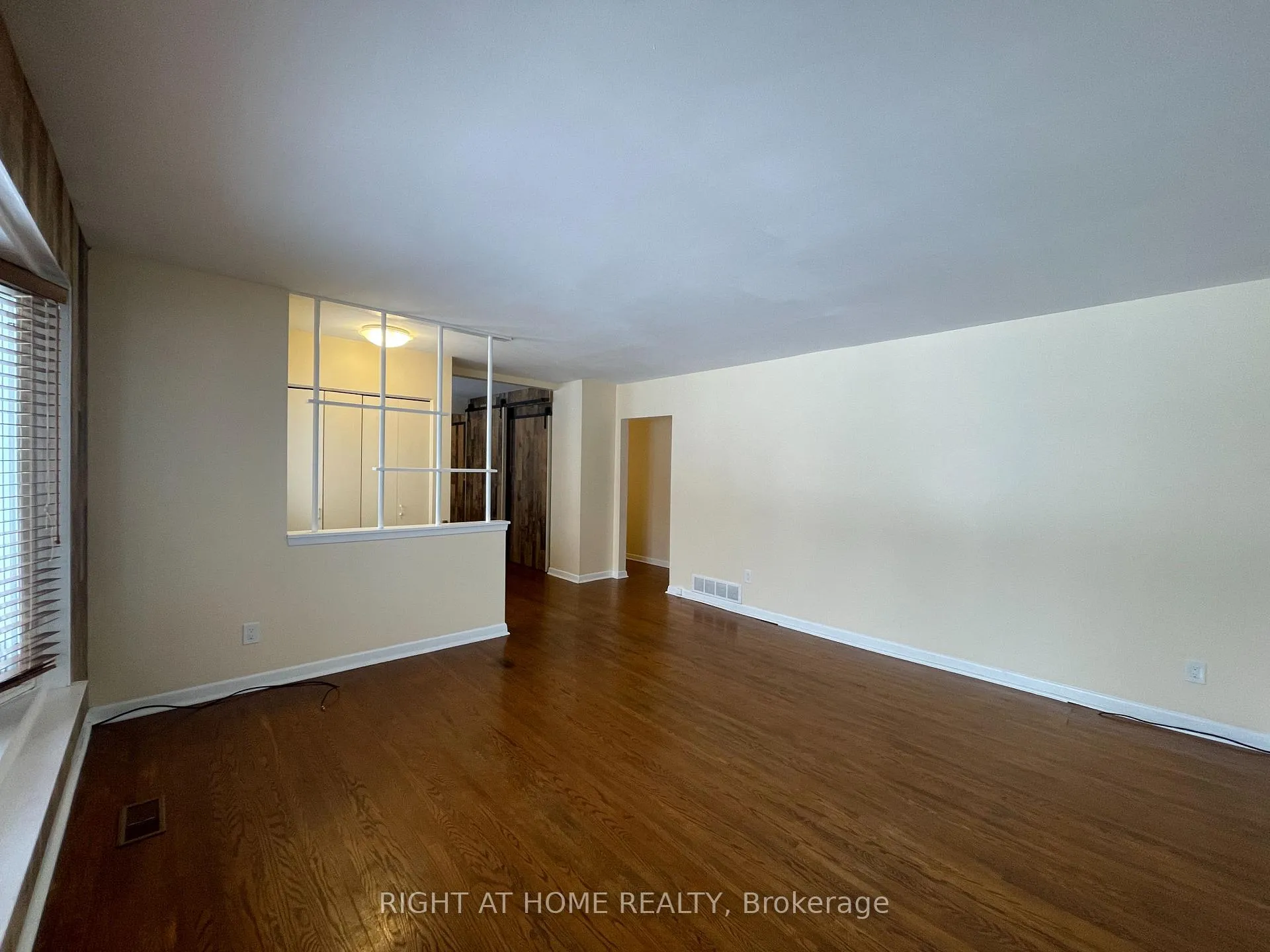 Photo 6 of 345 Maplewood Crescent, Milton, Old Milton — HOMEH