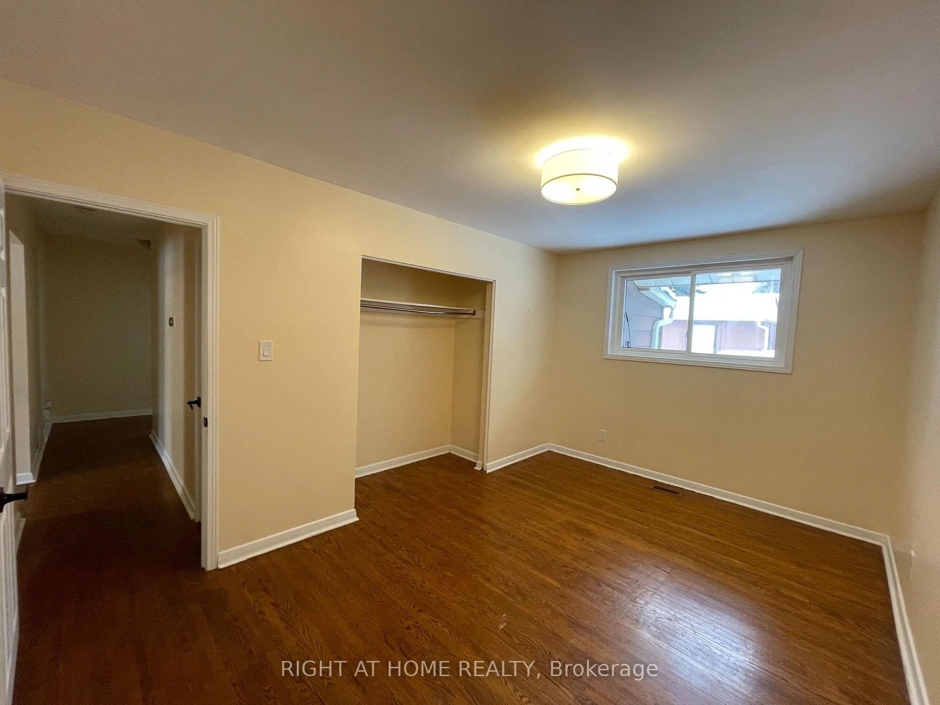 Photo 15 of 345 Maplewood Crescent, Milton, Old Milton — HOMEH