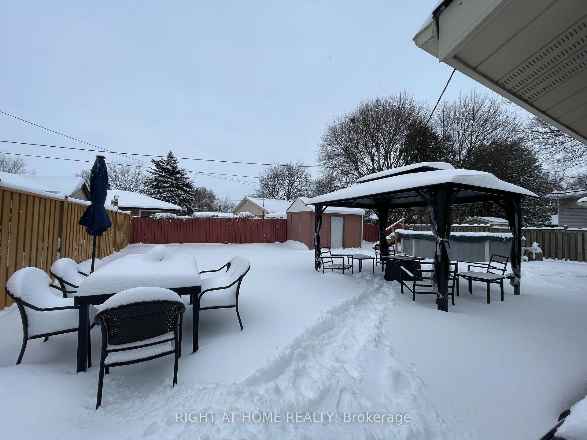 Photo 32 of 345 Maplewood Crescent, Milton, Old Milton — HOMEH