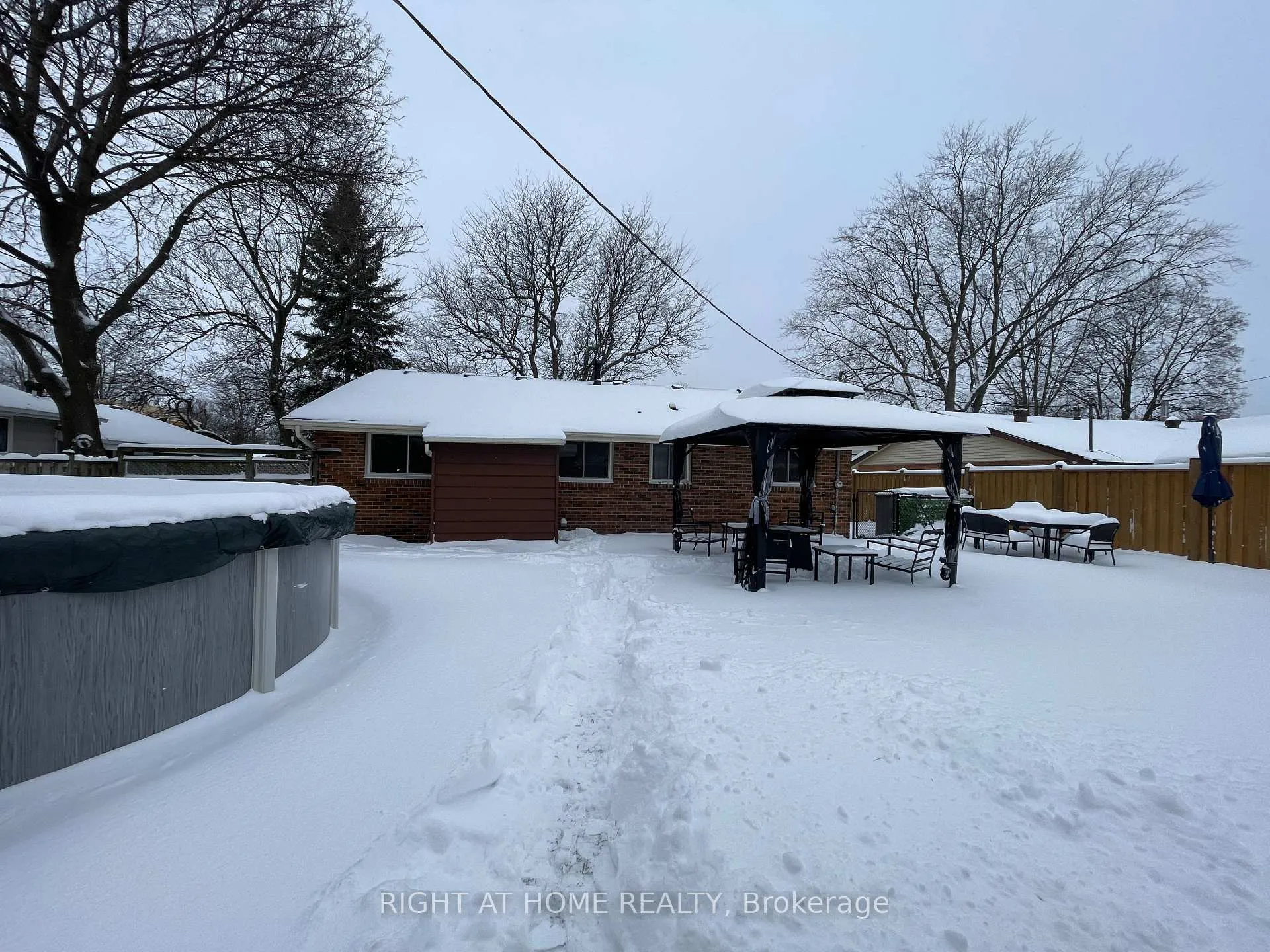 Photo 33 of 345 Maplewood Crescent, Milton, Old Milton — HOMEH
