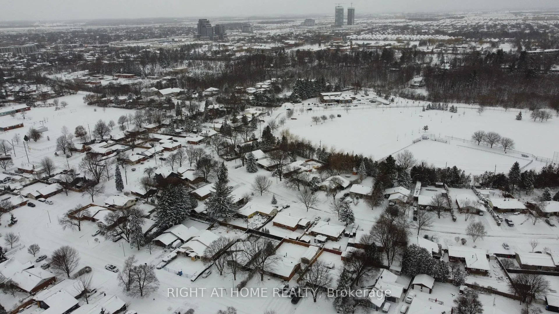 Photo 39 of 345 Maplewood Crescent, Milton, Old Milton — HOMEH