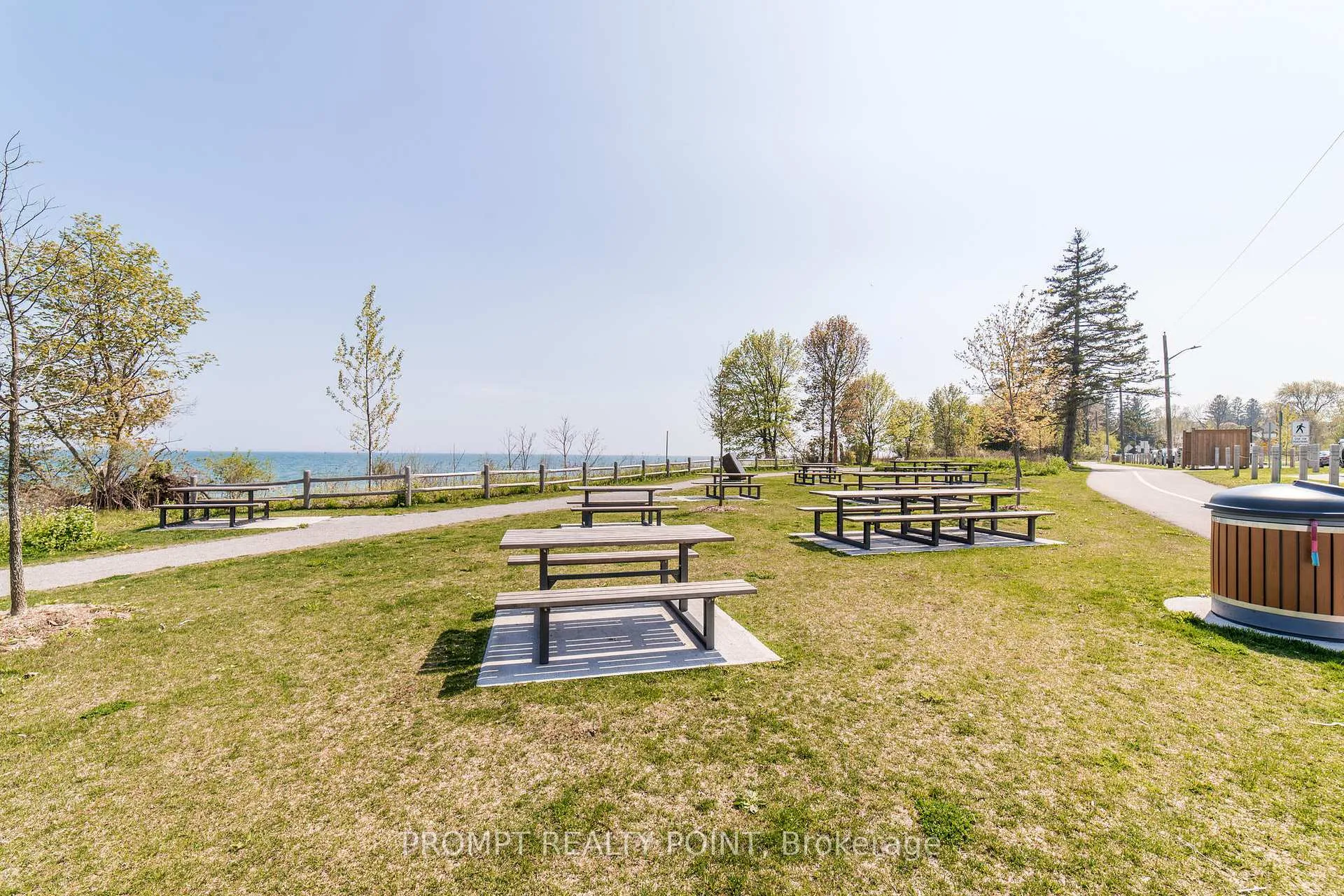 Photo 22 of 637 Breezy Drive, Pickering, West Shore — HOMEH