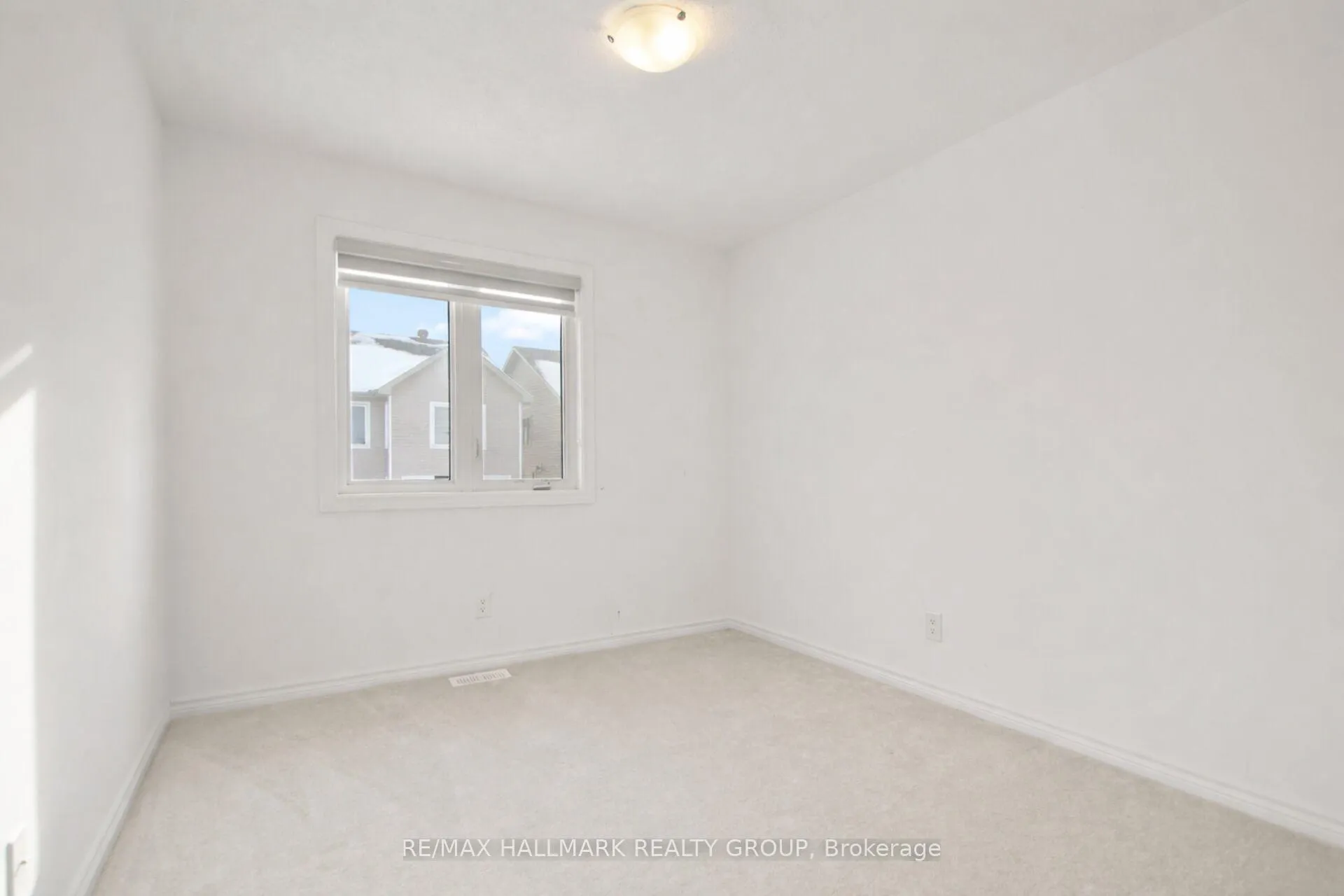 Photo 32 of 233 Pingwi Place, Ottawa, Blossom Park/Kemp Park/Findlay Creek — HOMEH