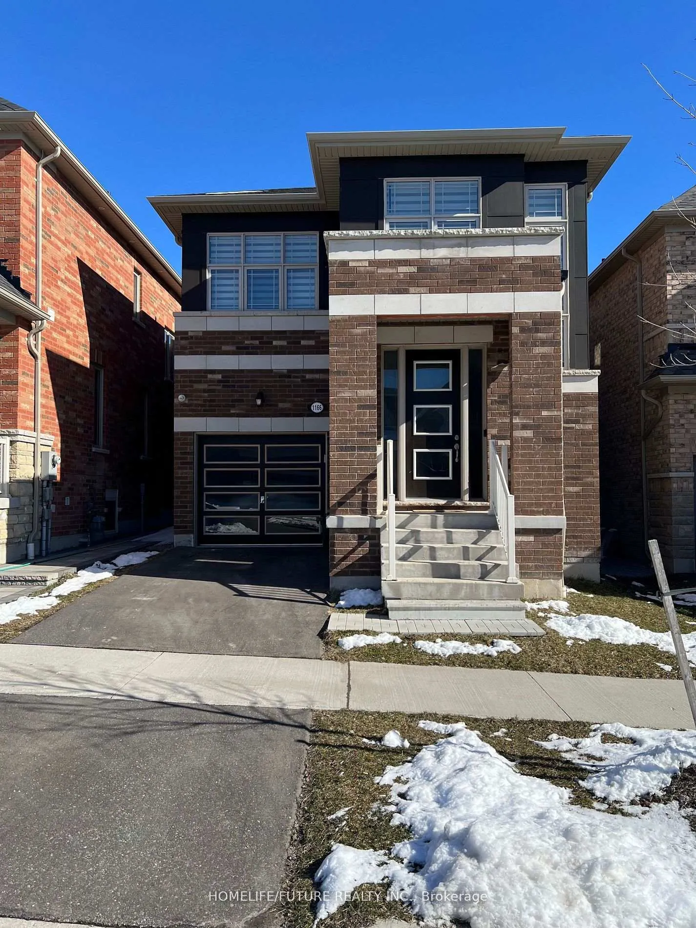 Photo 1 of 1166 Sepia Square, Pickering, Rural Pickering — HOMEH