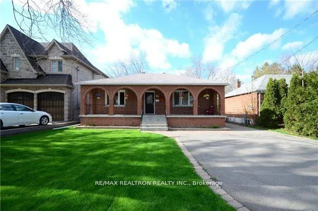 Front of 44 Woodward Avenue