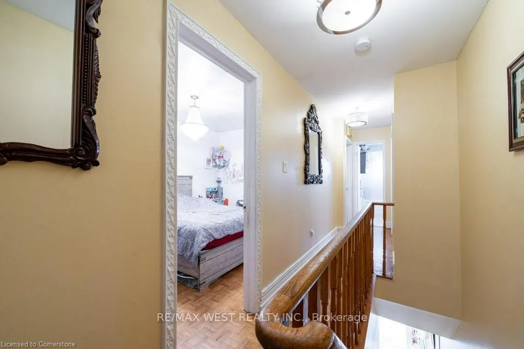 Photo 12 of 13 Rolyat Street, Toronto, Trinity-Bellwoods — HOMEH