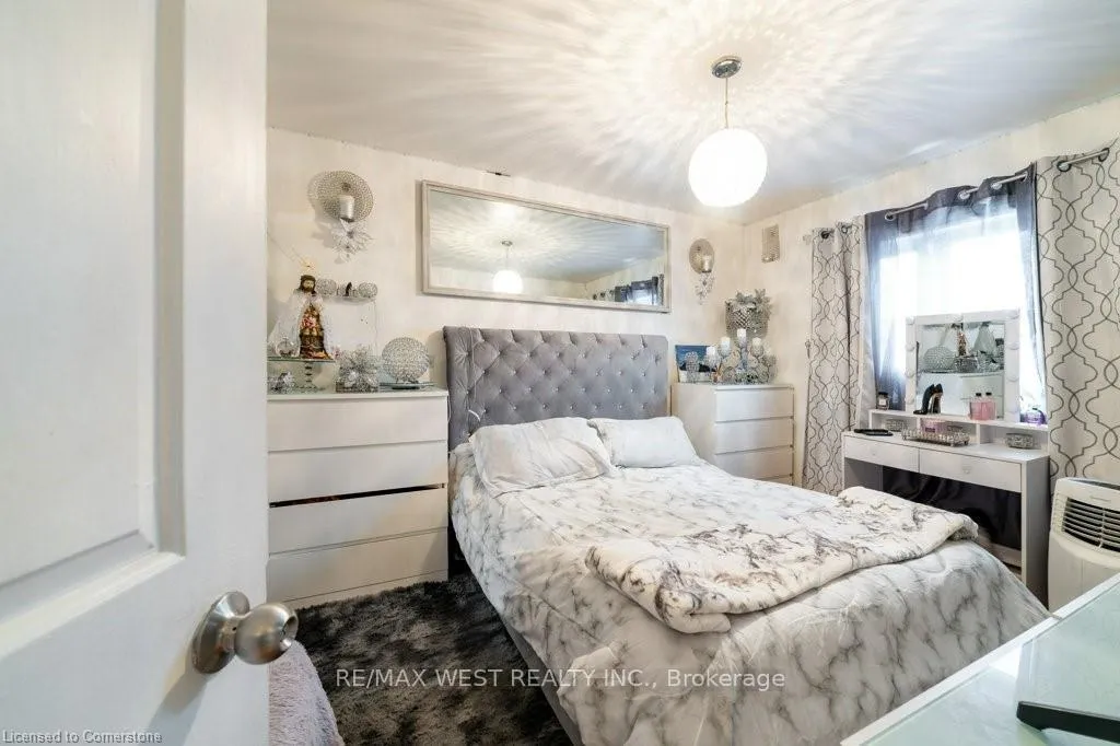 Photo 14 of 13 Rolyat Street, Toronto, Trinity-Bellwoods — HOMEH