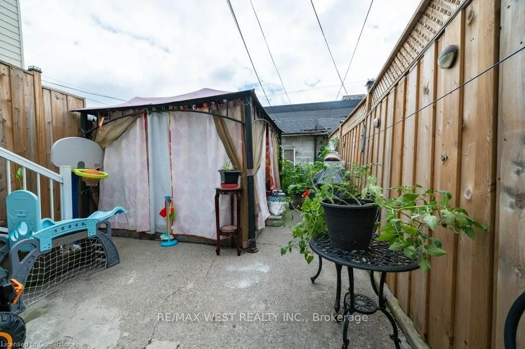 Photo 24 of 13 Rolyat Street, Toronto, Trinity-Bellwoods — HOMEH
