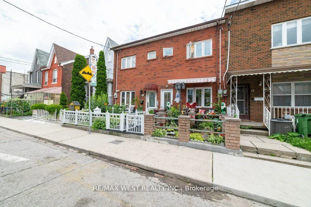 Photo 33 of 13 Rolyat Street, Toronto, Trinity-Bellwoods — HOMEH
