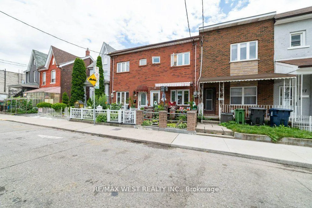 Photo 34 of 13 Rolyat Street, Toronto, Trinity-Bellwoods — HOMEH
