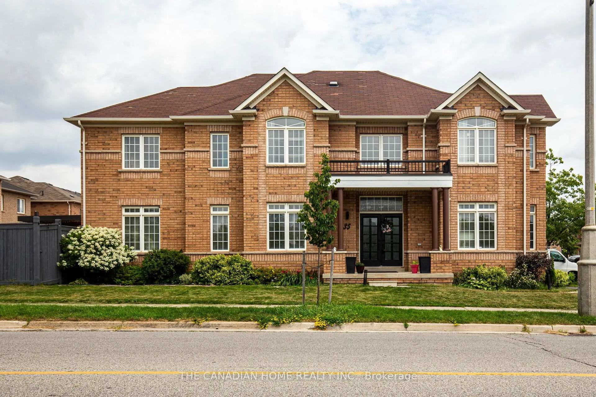 Front of 35 Ashby Field Road
