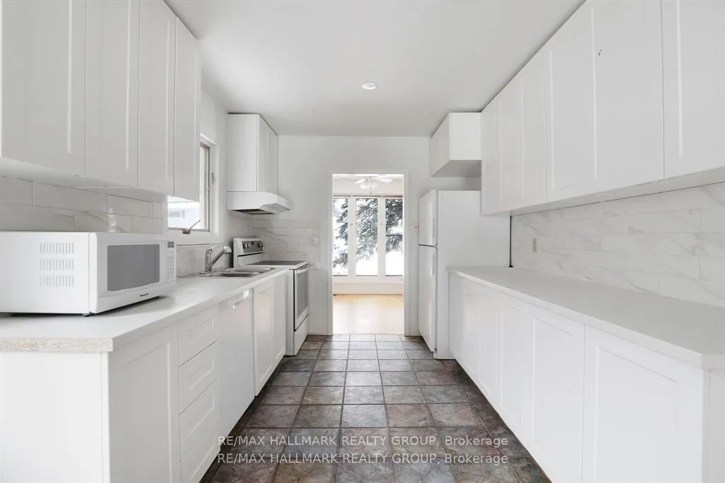 Photo 10 of 1948 Sharel Drive, Ottawa, Guildwood Estates - Urbandale Acres — HOMEH