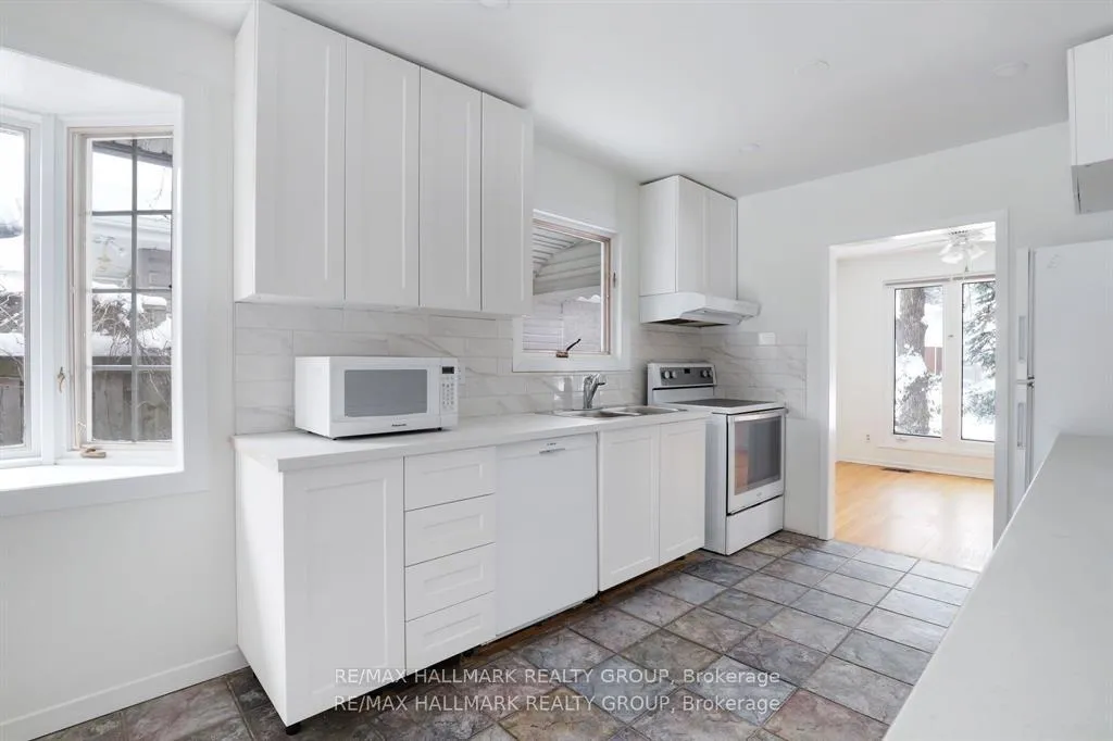 Photo 12 of 1948 Sharel Drive, Ottawa, Guildwood Estates - Urbandale Acres — HOMEH