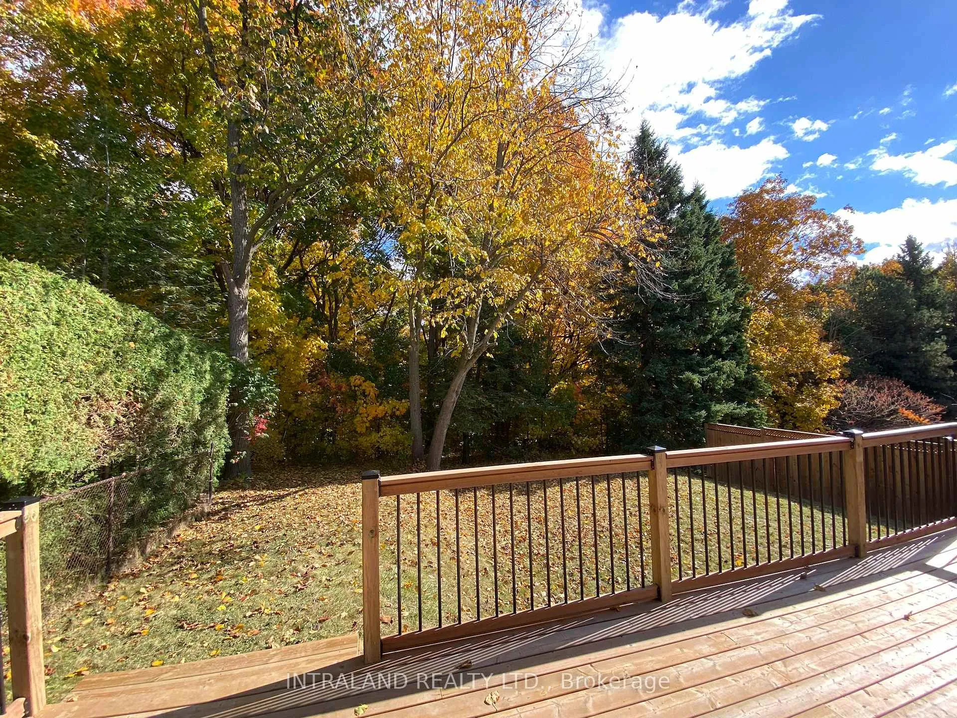 Photo 9 of 1179 Sutton Court, Oshawa, Donevan — HOMEH