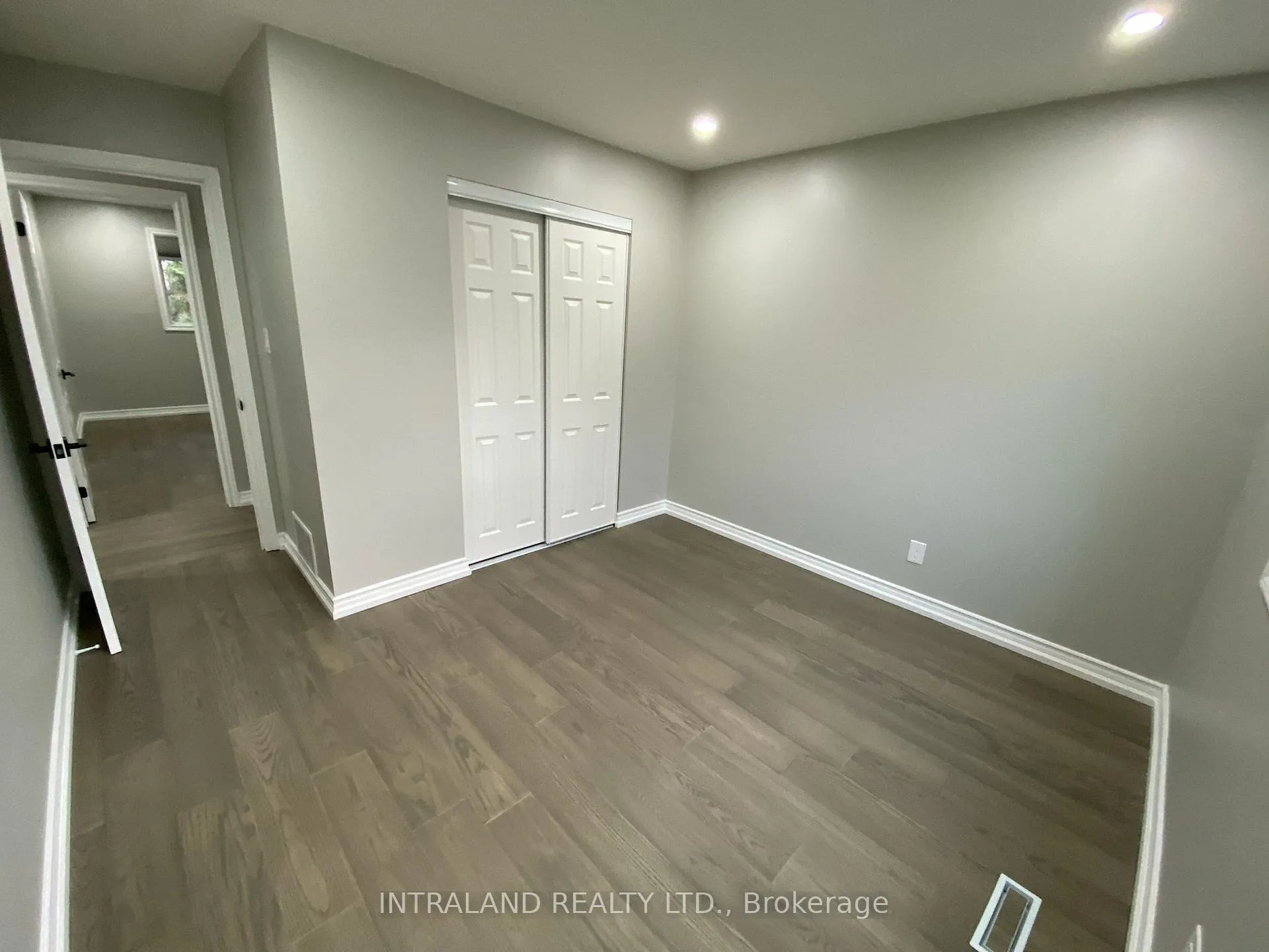 Photo 13 of 1179 Sutton Court, Oshawa, Donevan — HOMEH
