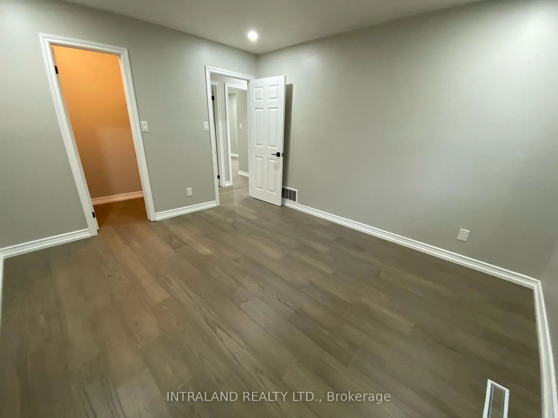 Photo 17 of 1179 Sutton Court, Oshawa, Donevan — HOMEH