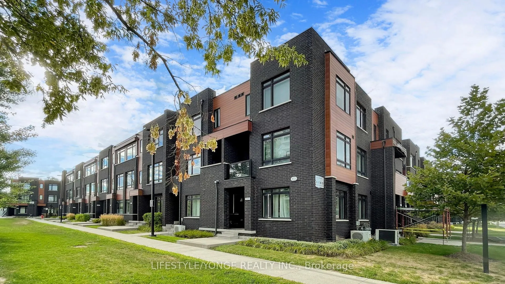 Front of Unit 112, 370 Red Maple Road