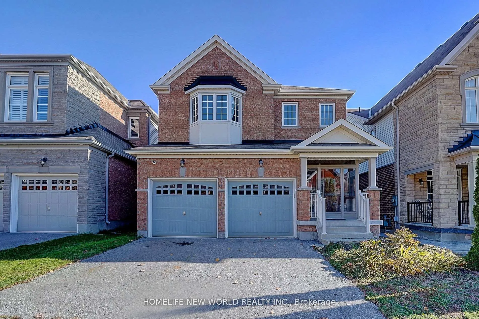 Front of 2002 Cocklin Crescent