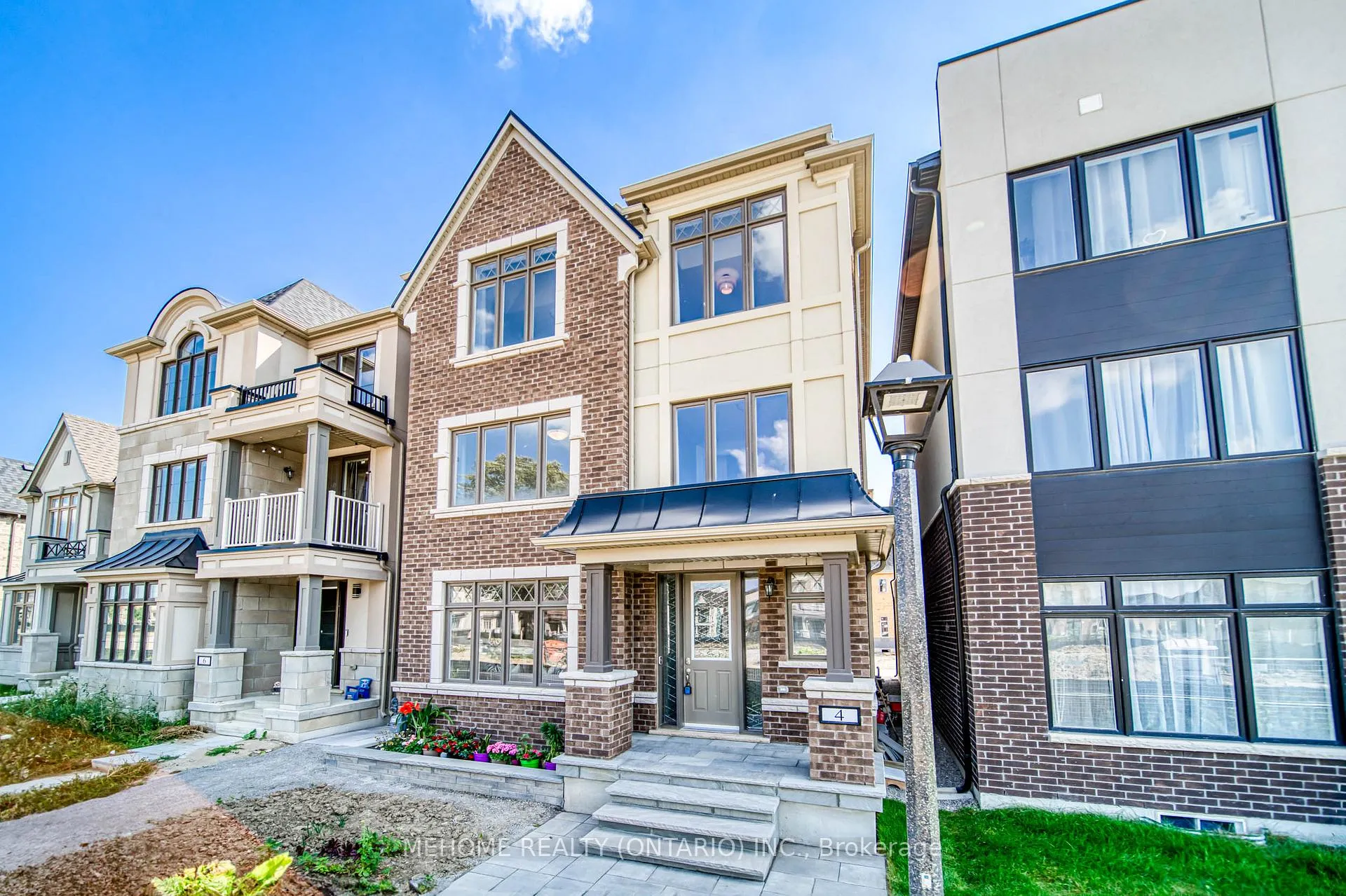 Photo 2 of 4 Pevensey Lane N, Markham, Angus Glen — HOMEH