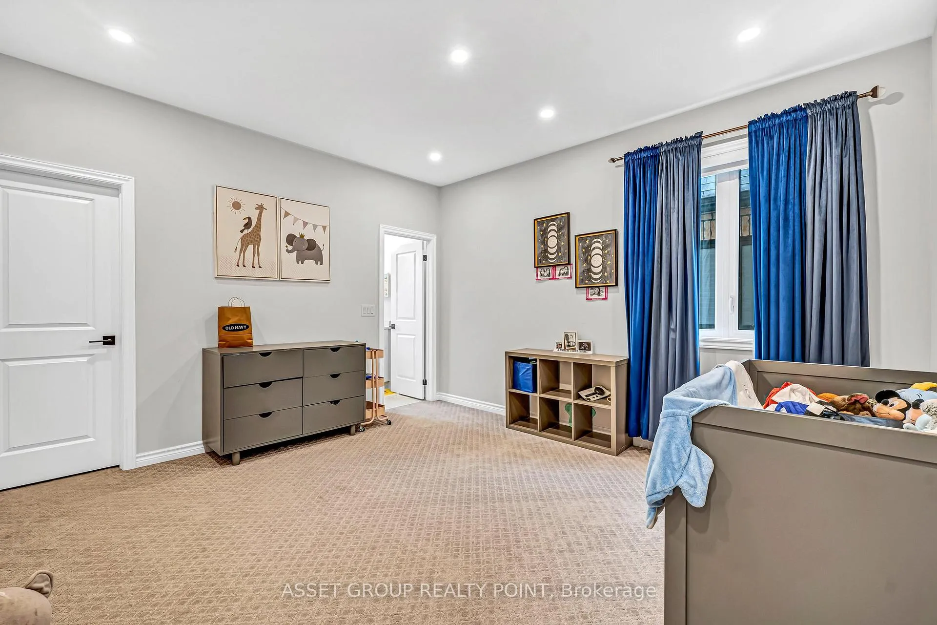 Photo 5 of 84 Bremner Street, Whitby, Rolling Acres — HOMEH