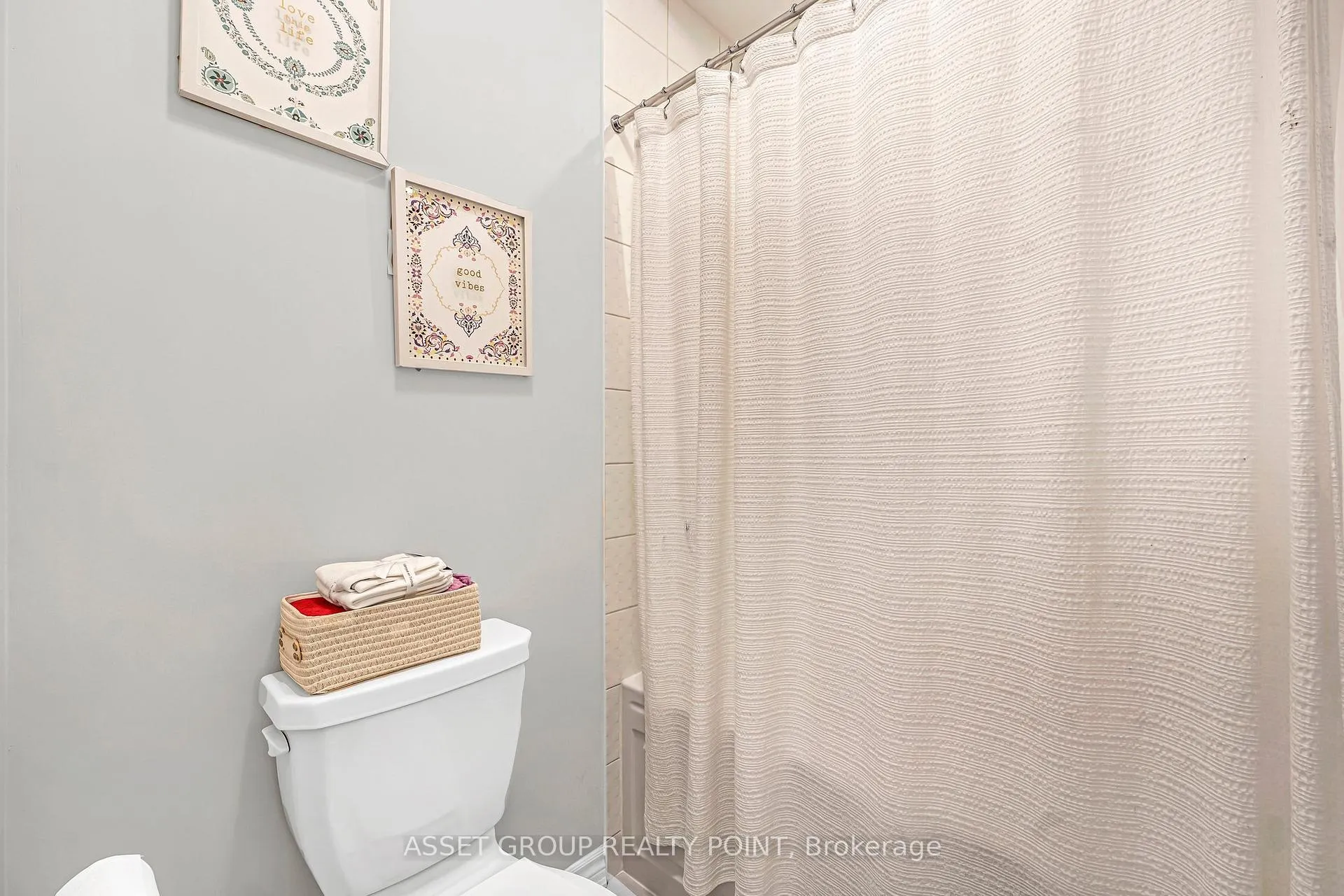 Photo 43 of 84 Bremner Street, Whitby, Rolling Acres — HOMEH