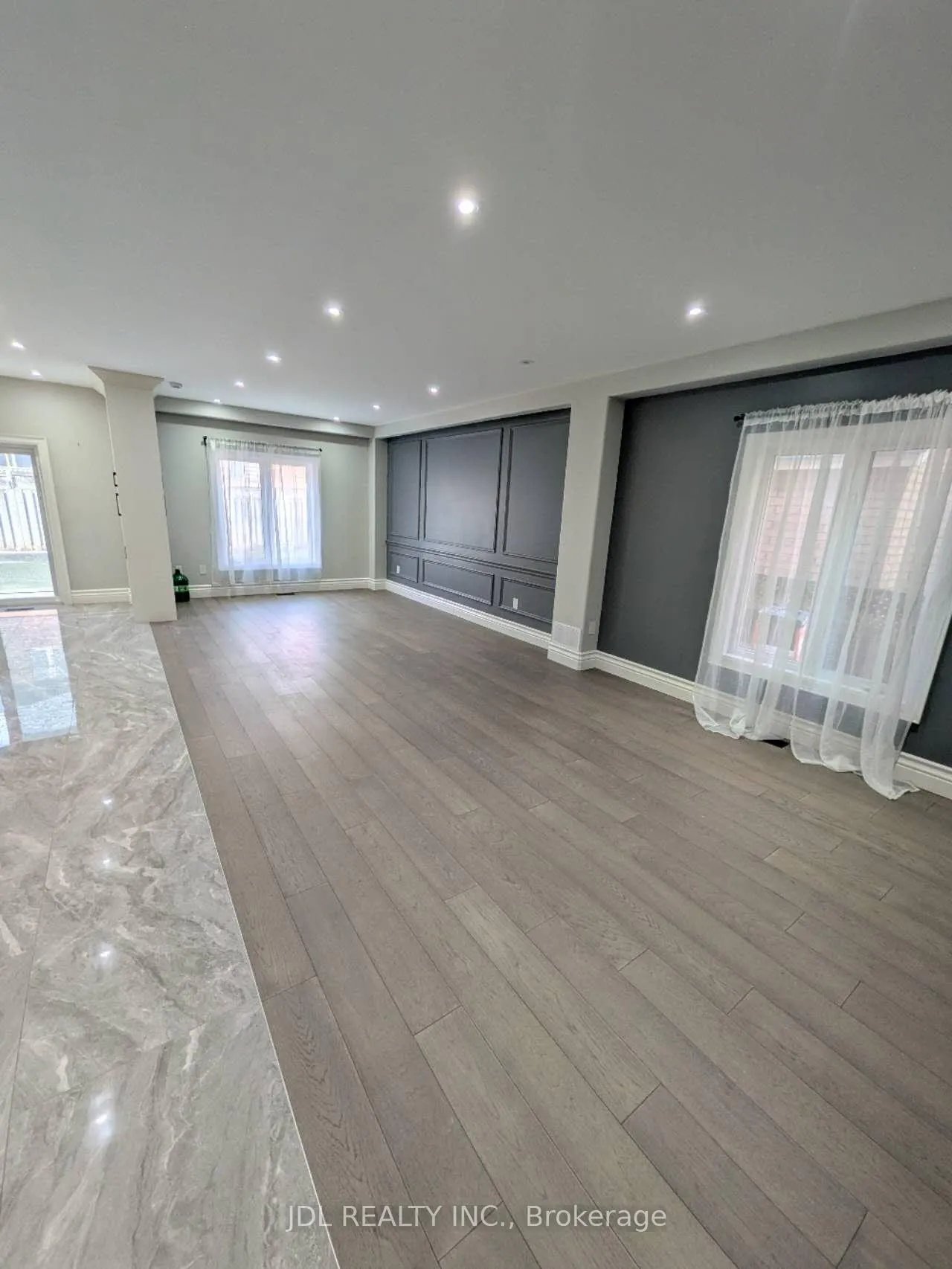 Photo 3 of 390 Elson Street, Markham, Cedarwood — HOMEH