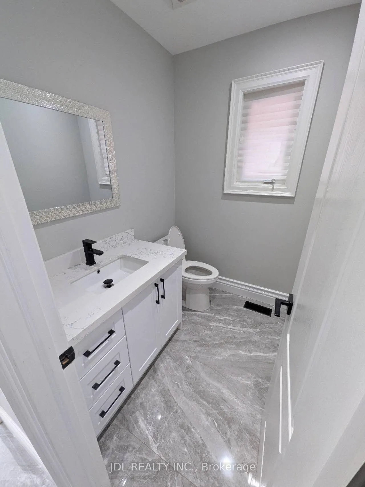 Photo 4 of 390 Elson Street, Markham, Cedarwood — HOMEH