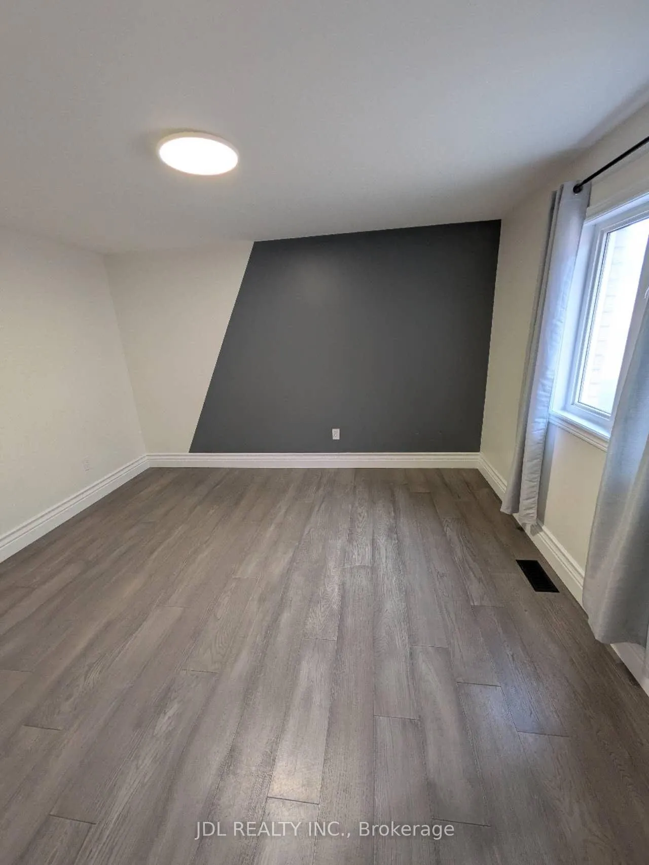 Photo 11 of 390 Elson Street, Markham, Cedarwood — HOMEH