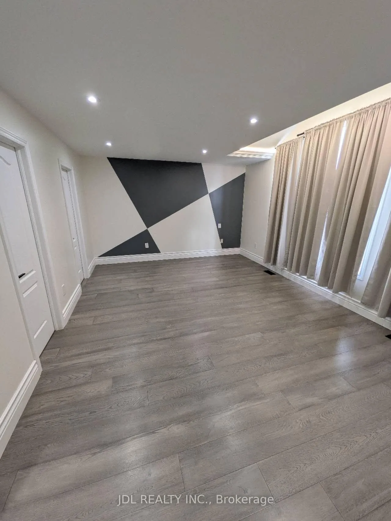 Photo 12 of 390 Elson Street, Markham, Cedarwood — HOMEH